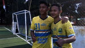 Hasil gambar untuk foto febri haryadi