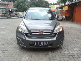 You may be replacing the seat with an aftermarket option, or you may just need the seat out of your way while you work. Jual Mobil Honda Cr V 2009 2 0 I Vtec 2 0 Di Dki Jakarta Automatic Suv Abu Abu Rp 145 000 000 5220366 Mobil123 Com