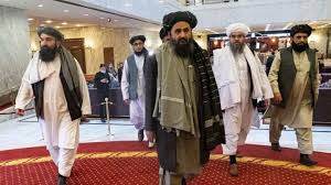 Prácticamente los únicos que combaten son pequeños grupos de las fuerzas de elite y la fuerza los talibanes, o estudiantes en lengua pashtún, surgieron a principios de la década de 1990 en el norte. B7c6xtmhkumnom