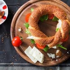 ترجع أصول المطبخ التركي إلى زمن بعيد لذلك هو من أكثر المطابخ عراقة وأصالة على مستوى العالم حيث إن ه تأث ر بالعديد من المطابخ مثل. Yzlnuiadysfn M