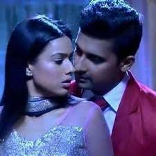 Aman and roshni have an awkward meet after one year; Roshni And Siddharth Honeymoon He Had To Stay Without Her And Hence Siddharth Was Really Sad