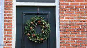 use this trick to hang a wreath without