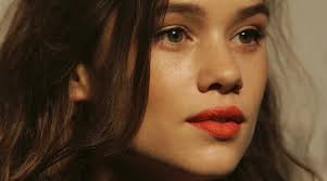 astrid berges frisbey height weight