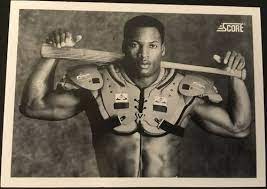 It's why bo jackson cards are among the most popular in the hobby, more than 20 years after he played his last game. 7 Awesome Bo Jackson Baseball Cards For Less Than 5 Waxpackhero