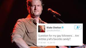 Blake Shelton, People's 2017 Sexiest Man Alive, Made Homophobic and  Racist Tweets | Allure
