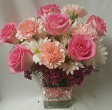 They arrived right on time, as promised and out of 500, there were easily less than 25 that i could not use. Pink Delight Pink Roses Pink Carnations And White Daisies With Filler Arranged In A Cute Ribbon Detailed Rectangular Vase In Oxford Oh Oxford Flower Shop