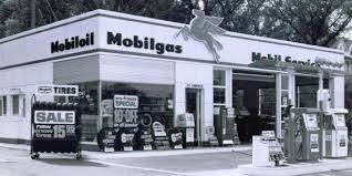 mobil gas station in longfellow mn