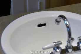 remove rust stains on your porcelain sink
