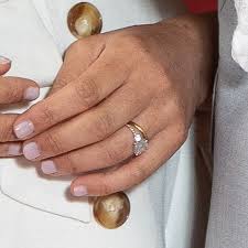 Now, it appears that markle has had the ring redesigned with a trendy new band. Meghan Markle Changed Her Engagement Ring