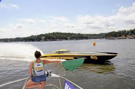 Jun 08, 2020 · located on the northern edge of the ozark mountains in central missouri, lake of the ozarks was created by an impoundment of the osage river in 1931. 100 000 People 100 Boats 200 Mph At Lake Of The Ozarks Shootout Missourinet