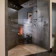 Menggunakan shower kamar mandi adalah salah satu solusinya. 7 Desain Shower Mandi Unik Bikin Betah Berlama Lama Mandi