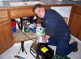 clogged kitchen drain cleaning