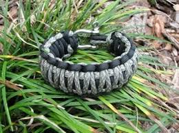 Check spelling or type a new query. Be Prepared With Paracord Survival Bracelets The Beading Gem S Journal