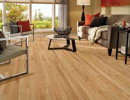 bruce sle america s best choice natural oak 3 4 in solid smooth traditional hardwood flooring in brown wlabc2sk14s