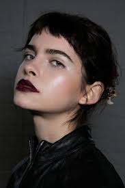 makeup trend dark lipstick for fall