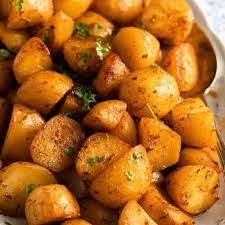 https://whereismyspoon.co/slow-cooker-roast-potatoes/ gambar png