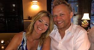 Based in new york, she was recently diagnosed with coronavirus. Who Is Brooke Baldwin S Husband The Truth About Her Love Life