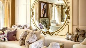 decorating tastefully with mirrors
