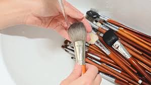 the dirty truth about your makeup brushes