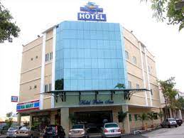 Hotel located in center of town easy and walkway distant for food stall and supermarket. Hotel Palm Inn Bukit Mertajam In Penang Room Deals Photos Reviews