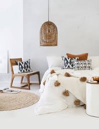 Think neutral walls, an edited mix of handcrafted decorative items, bold. 11 Absolutely Stunning Minimalist Boho Bedroom Designs My Cosy Retreat