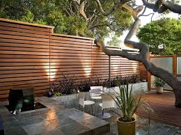 It is considered to be the backbone of garden design as it adds beauty and aesthetic value to your home and landscape. Backyard Fence Ideas 10 Chic Features Your House Needs To Have Famedecor Com