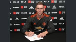 Manchester united transfer news, rumours and comment. Dean Henderson Manchester United Goalkeeper Signs Long Term Contract Football News Sky Sports