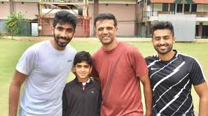 He tied the knot with his family friend, dr vijeta in an intimate style. Yorker King And The Wall Jasprit Bumrah Honoured To Meet Rahul Dravid Shares Picture Cricket News India Tv