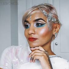 Of course, you'd have to go through some bleaching but at least you. Diy How To Bleach Dark Black Indian Asian Hair To Platinum Blonde At Home Fashionicide Fashion Makeup And Beauty With A Difference
