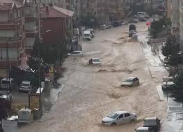 Ile ilgili yerel haberler mynet'te. Son Dakika Caddeleri Sel Basti Araclar Suruklendi Ankara Yagmura Teslim Son Dakika