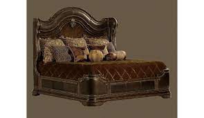 Modern bedroom furniture for the master suite of your dreams. 1 High End Master Bedroom Set