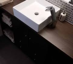 Avec les éléments bas pour lavabo ikea, rien de plus simple que d'optimiser l'espace dans la salle de bains: Un Meuble De Salle De Bain Pas Cher Avec Ikea Kallax