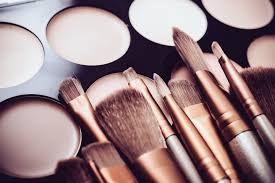13 diffe types of makeup brushes
