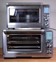 The Breville Bov900bss Smart Oven Air Countertop Convection