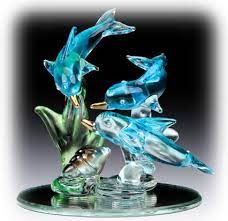 12 95 Three Dolphins Spun Glass Figurine