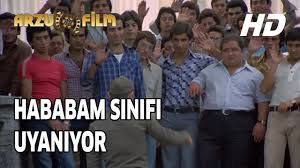 Hababam sınıfı uyanıyor, 1976 yapımı türk güldürü filmi. Hababam Sinifi Uyaniyor Full Hd Izlesene Com