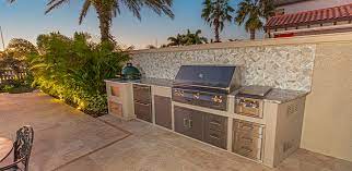 outdoor kitchen builder grill