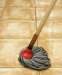 15 mopping tips and tricks to get your