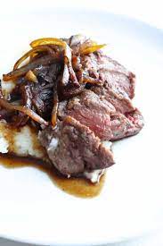 venison medallions with balsamic onion