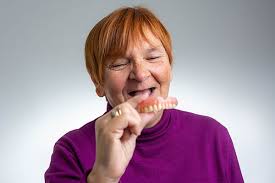 adjusting to new dentures how to deal