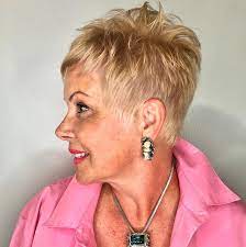 The length of the hair at the back will be smaller than that in. 50 Best Short Hairstyles For Women Over 50 In 2021 Hair Adviser