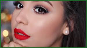 30 best holiday makeup looks