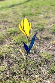 Stained Glass Garden Stake Glass Flower