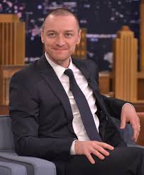 Fans were enjoying mcavoy's cameo, with many viewers chiming along with excitement and referencing certain famous characters he's played from it and split. James Mcavoy Y Su Nueva Novia Famous Person