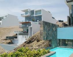 Alvarez Beach House By Longhi Architects