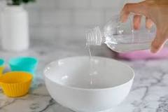 can-i-clean-silicone-with-vinegar