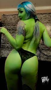 Screengrab from a fun video in the She-Hulk filter 🤭 : r/gothsluts