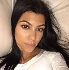 kourtney kardashian no makeup selfie