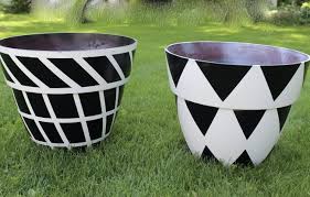 Black And White Flower Pots