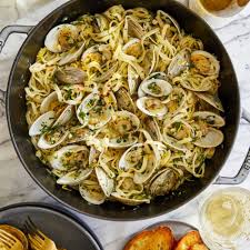 easy linguine with clams delicious